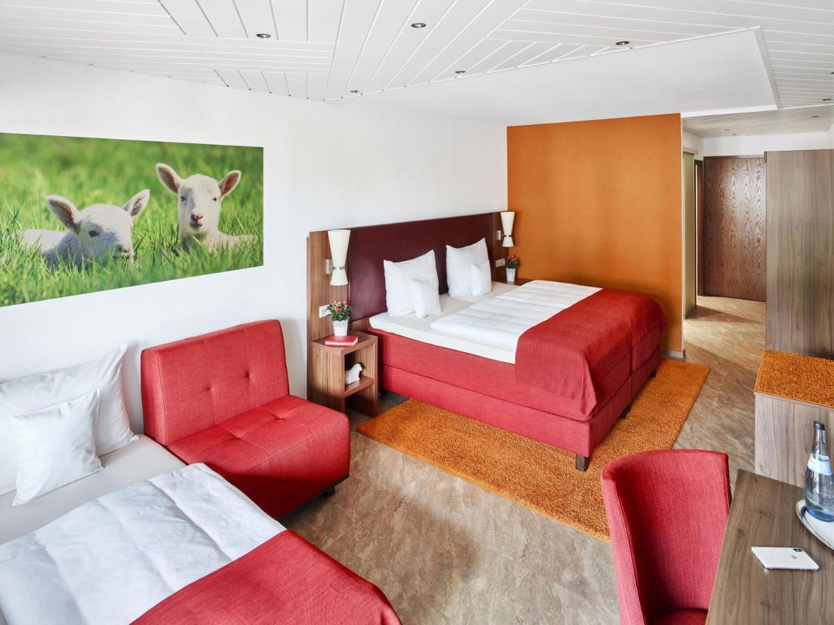 Hotel Lamm Ostfildern Exteriör bild