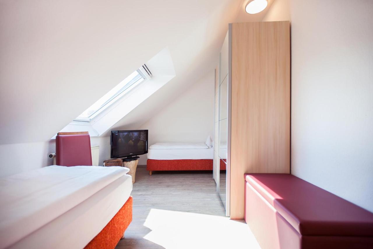 Hotel Lamm Ostfildern Exteriör bild