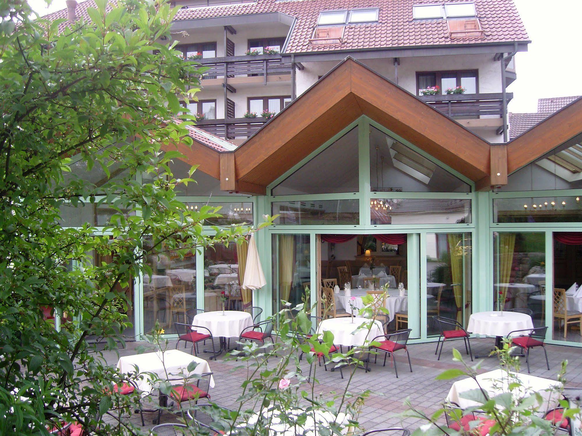 Hotel Lamm Ostfildern Exteriör bild