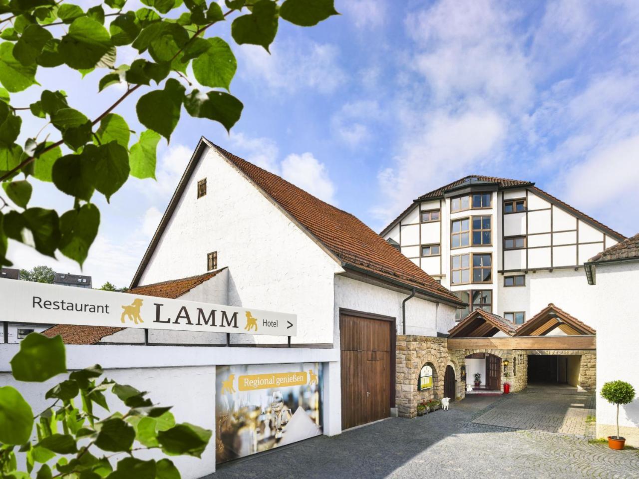 Hotel Lamm Ostfildern Exteriör bild