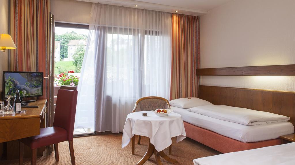 Hotel Lamm Ostfildern Exteriör bild